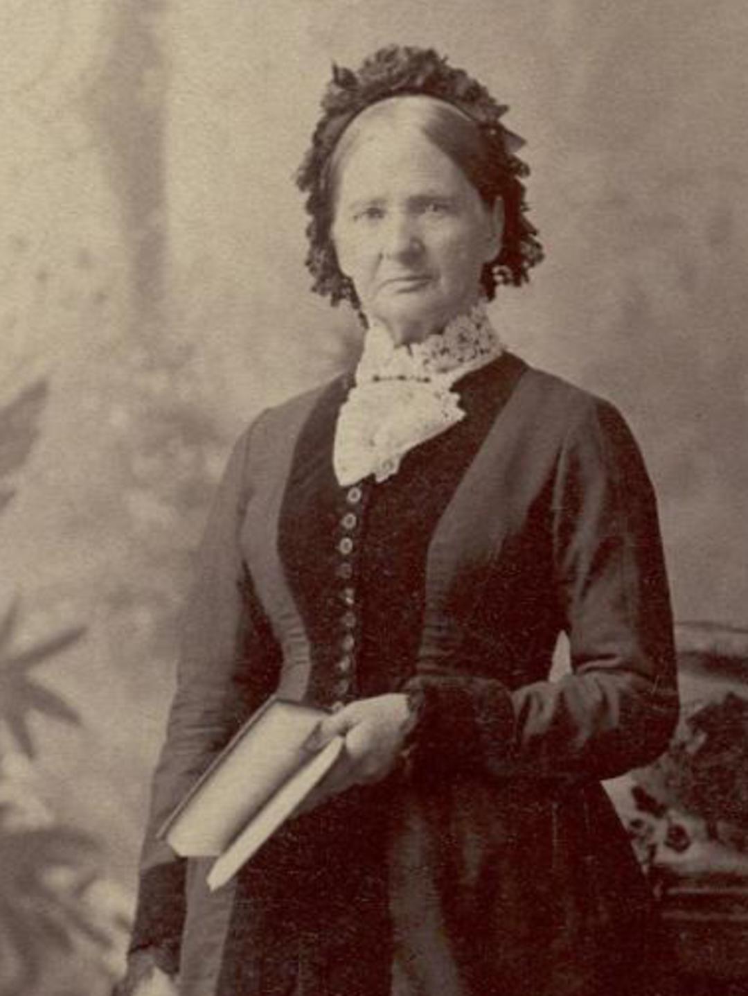 Sarah Hewlett (1817 - 1904) Profile